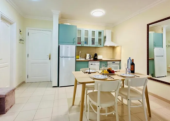 아파트 Sunset Apart, Large Terrace, Pool, Location! 푸에르토 데 산티아고