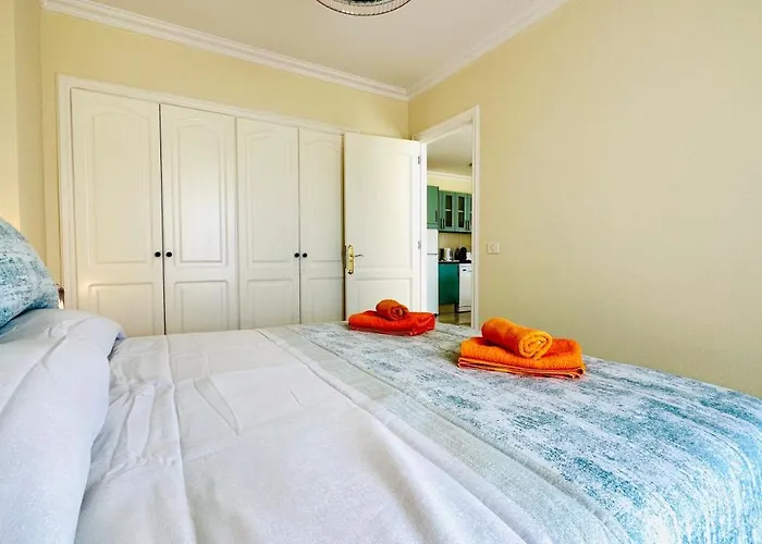 Sunset Apart, Large Terrace, Pool, Location! *