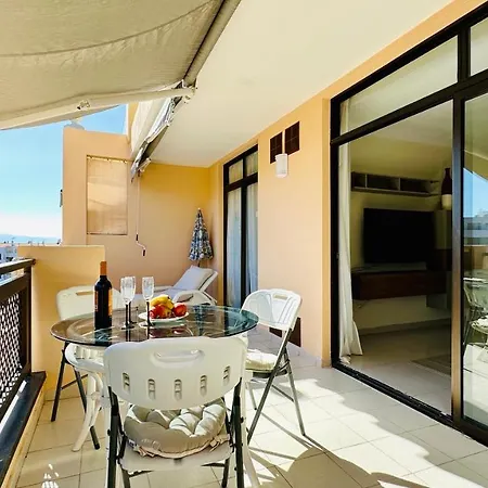 Sunset Apart, Large Terrace, Pool, Location! Apartment Puerto de Santiago (Tenerife)
